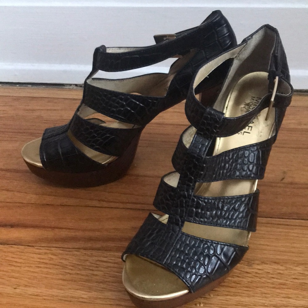 Michael Kors - Picture 3 of 6